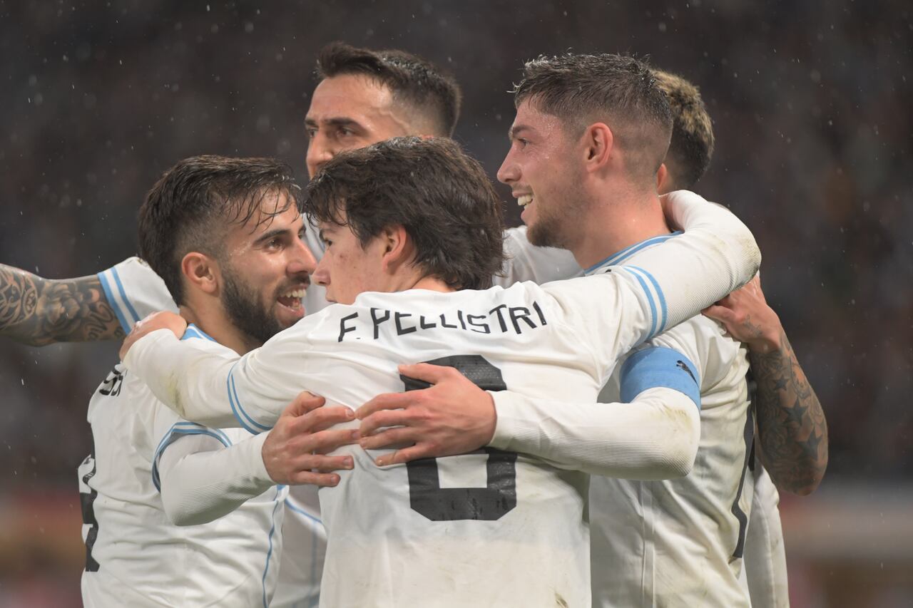 Uruguay vs Japón
