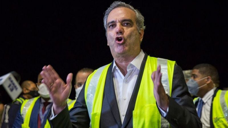 Luis Abinader, presidente de República Dominicana, ya pidió en marzo a Joe Biden que liberar las vacunas que no usa. BBC - GETTY