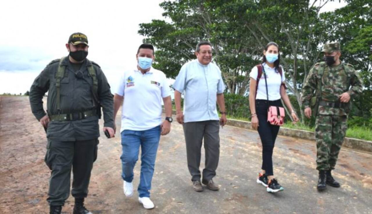 Alcalde Molina cuando regresó a Cartagena de Chairá luego de recibir amenazas.