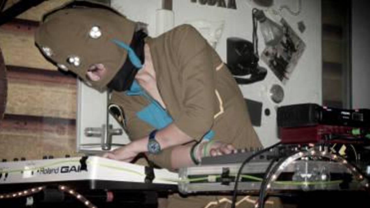 La agrupación Austin TV presentó un concierto para medios el Miercoles 24 y estará en vivo en Armando Records este Jueves 25 de Agosto. Valor de la entrada: 25.000$. Fotografía: Juan Felipe Pérez.