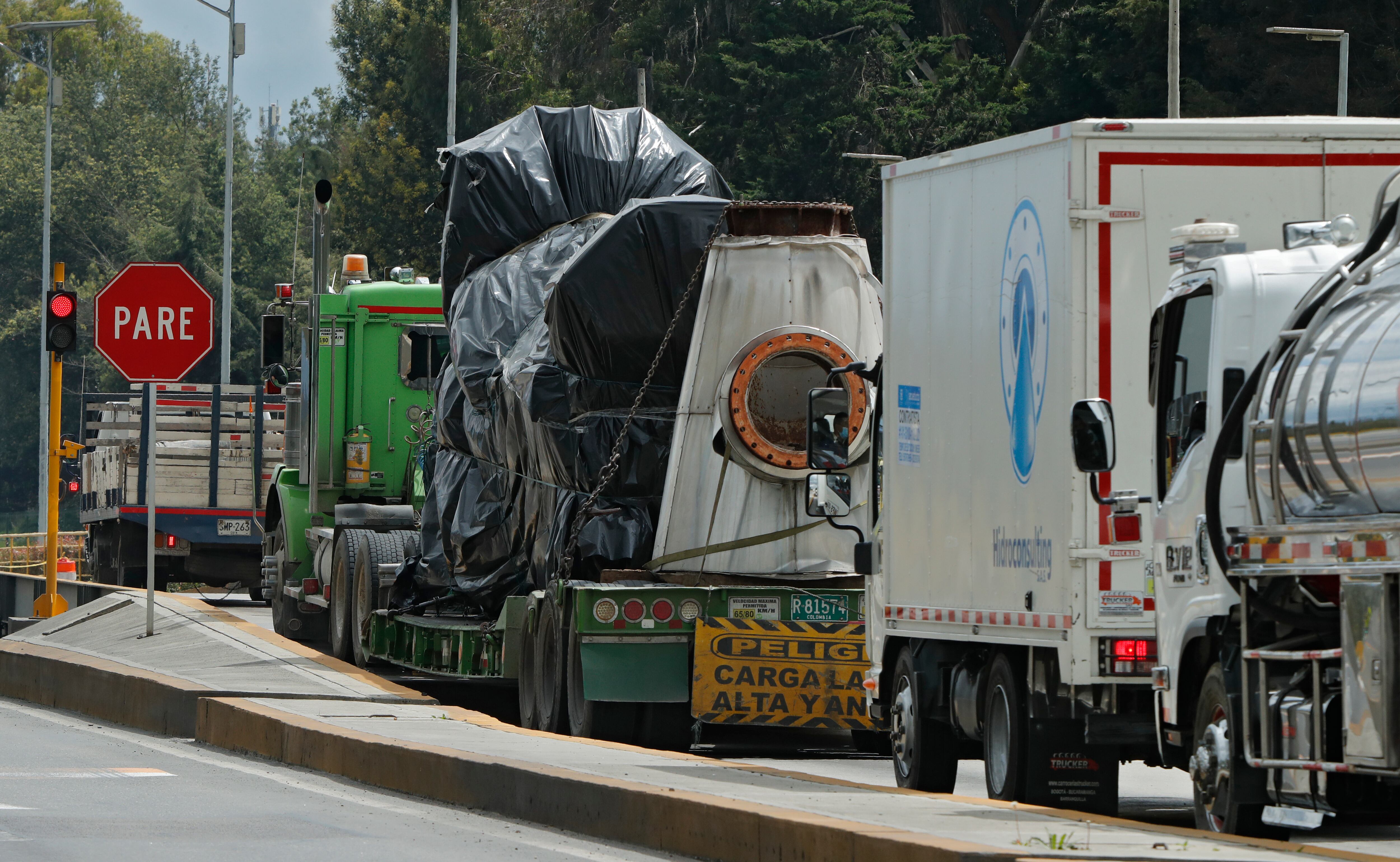 Plan éxodo de Semana Santa  tránsito y transporte Policía Nacional de carreteras
puesto de control transporte de carga
Bogotá abril 12 del 2022
Foto Guillermo Torres Reina / Semana
