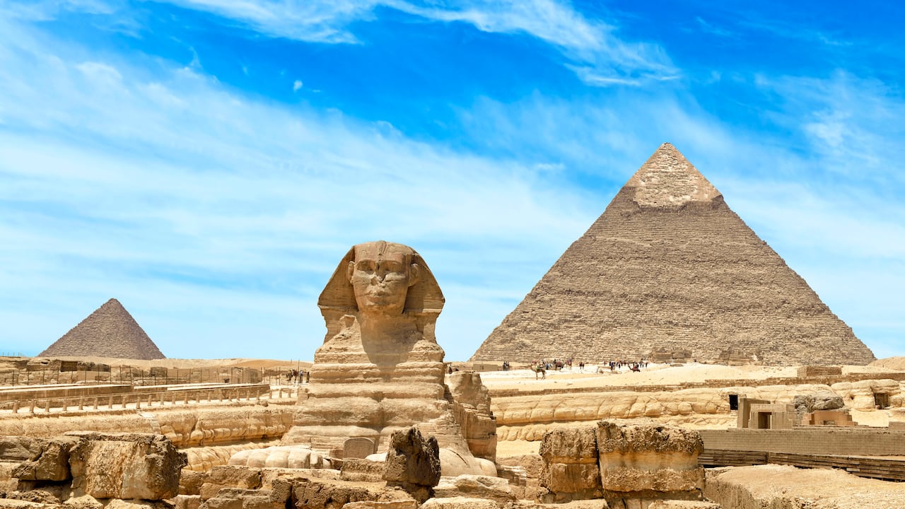 Pirámides de Giza y Esfinge en El Cairo, Egipto