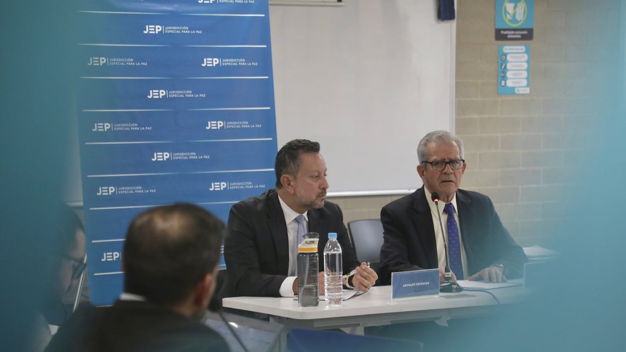 El excomandante del Ejército Nacional, general (r) Mario Montoya, en una audiencia ante la JEP.