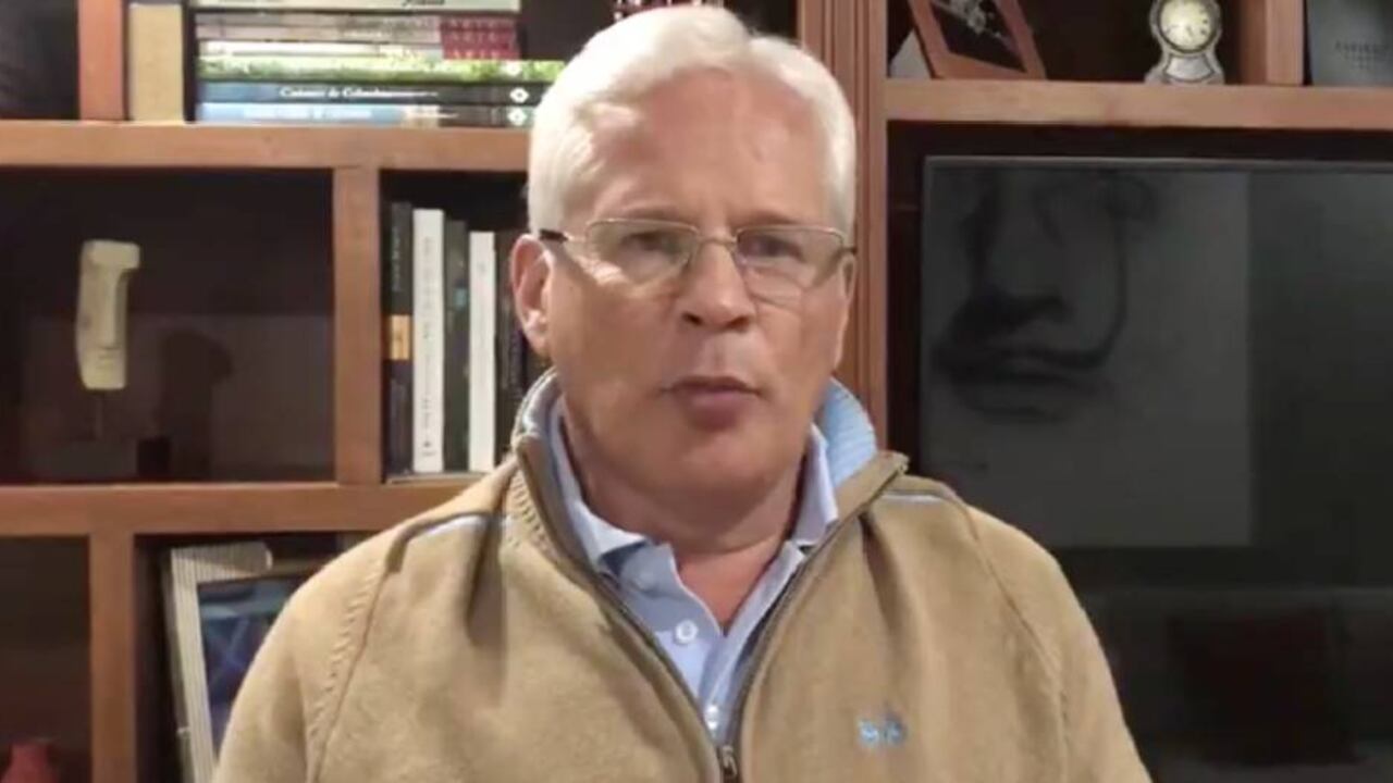 Imagen tomada de la cuenta en Twitter: @jclopezcastri