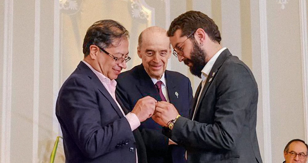   Después de una extensa polémica, Moisés Ninco Daza fue posesionado el 10 de febrero de 2023. Se criticó su corta experiencia para el cargo diplomático. 