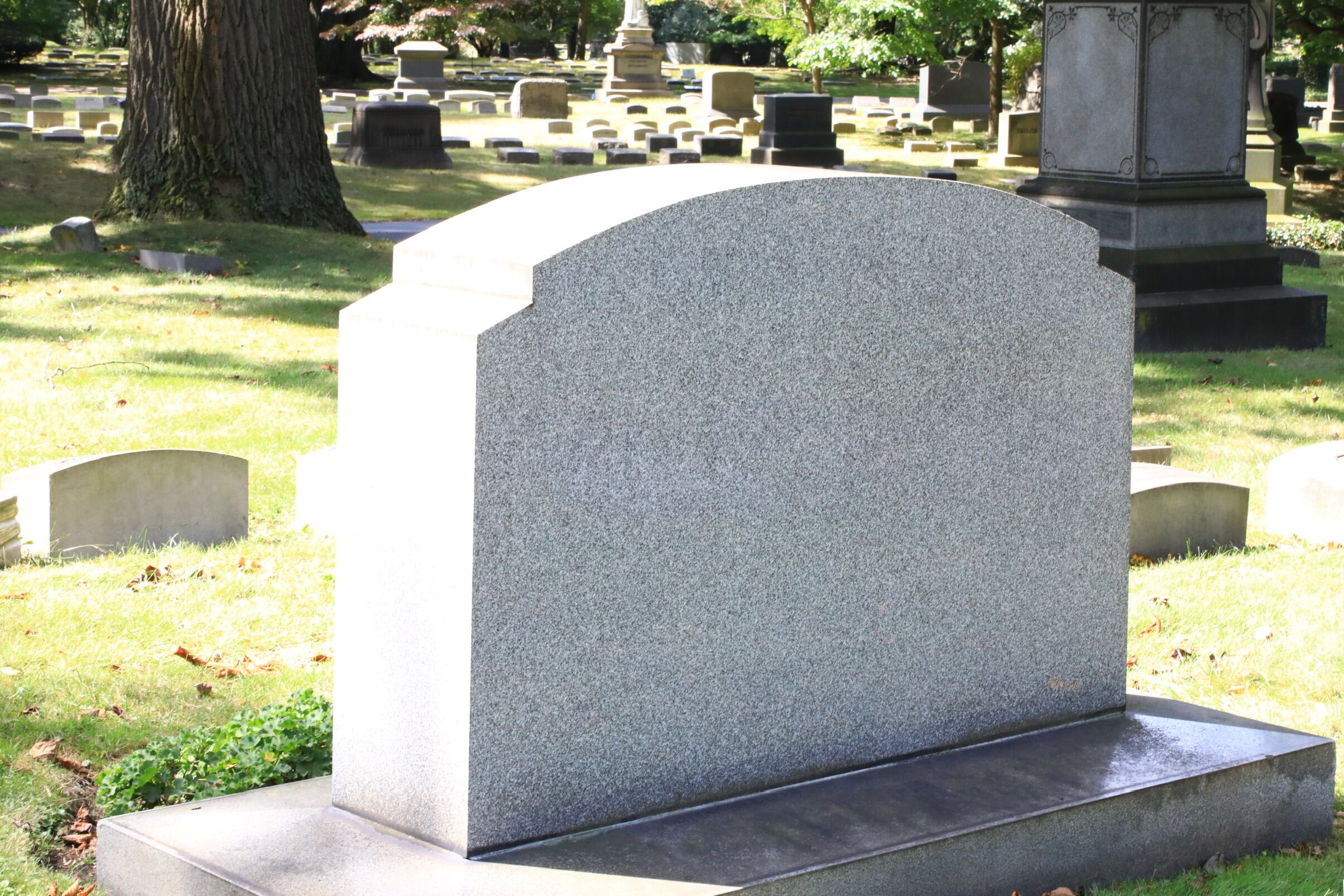 El entierro será digno: una ceremonia, la identidad revelada, una lápida en un cementerio local,