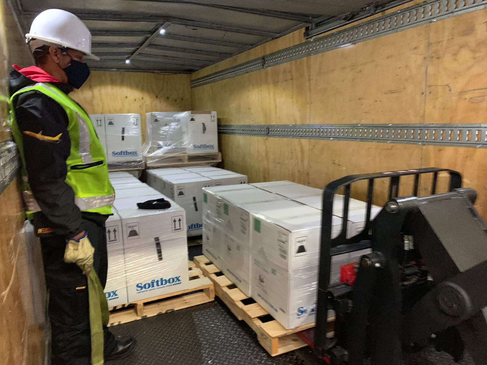 Colombia recibió un nuevo lote con 338.130 vacunas de Pfizer