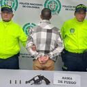 Alias Pinki había sido condenado a 9 años de prisión por el delito de fabricación, tráfico, porte o tenencia de armas de fuego y se encontraba con medida de prisión domiciliaria.