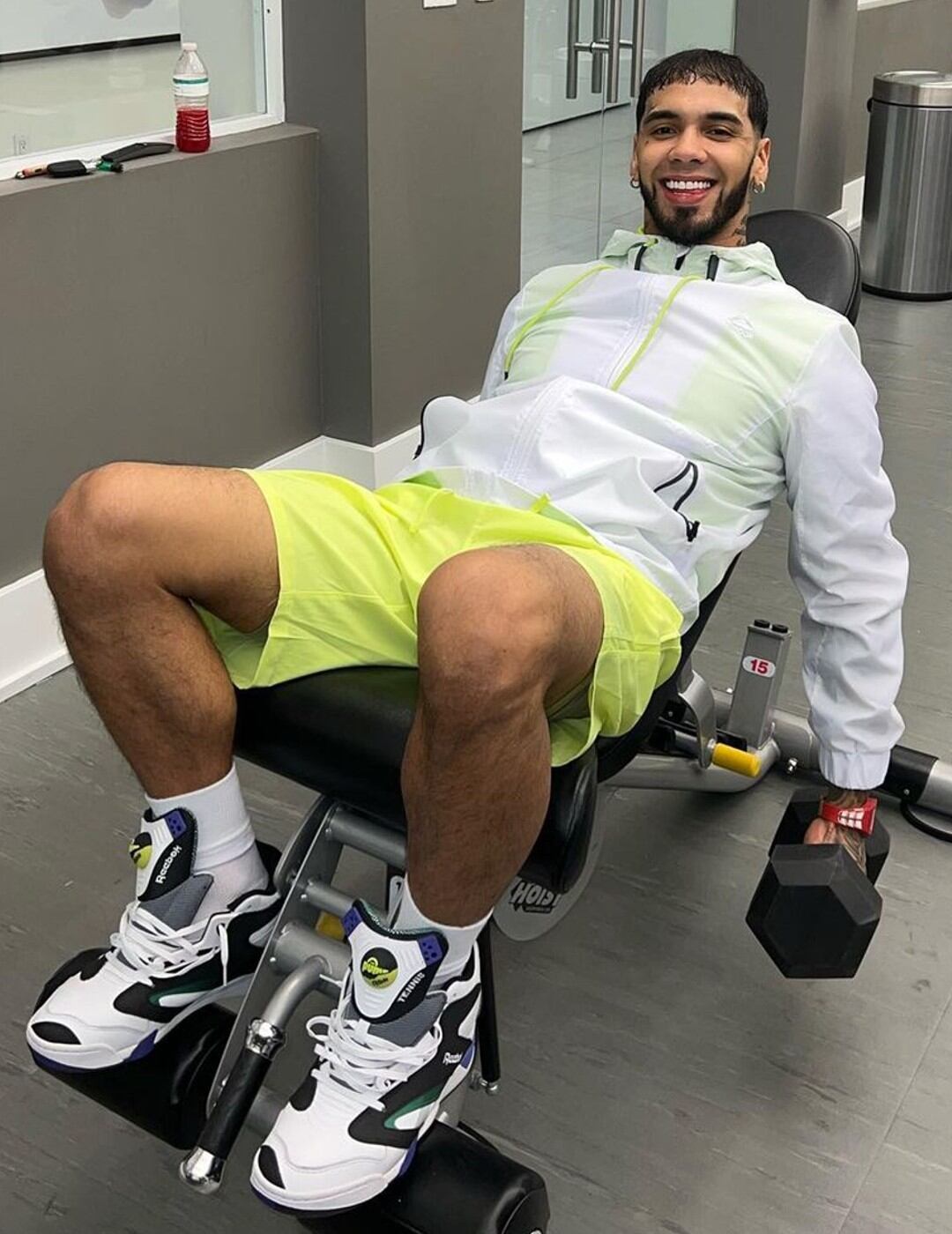 Anuel AA es elogiado por su transformación física.