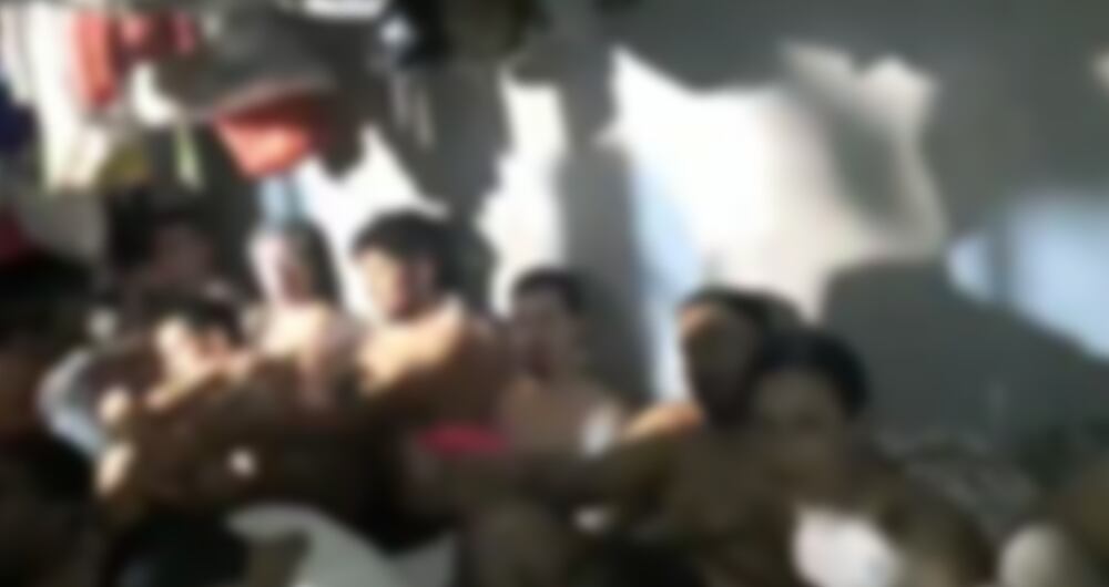 Hacinamiento en estación de la Policía Nacional en Medellín.