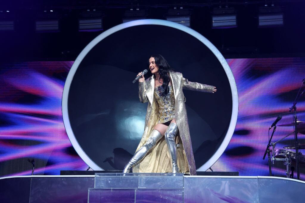 Katy Perry y novia de Bezos viajarán al espacio en cohete de Blue Origin