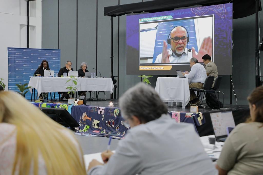 Salvatore Mancuso reveló los nexos entre las AUC y el DAS.