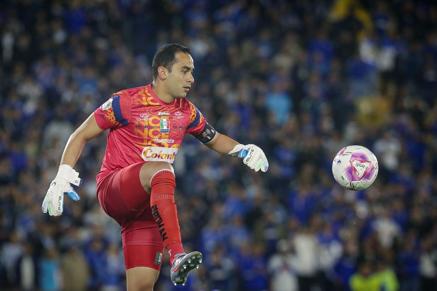 James Aguirre, portero titular de Once Caldas contra Millonarios en Bogotá.