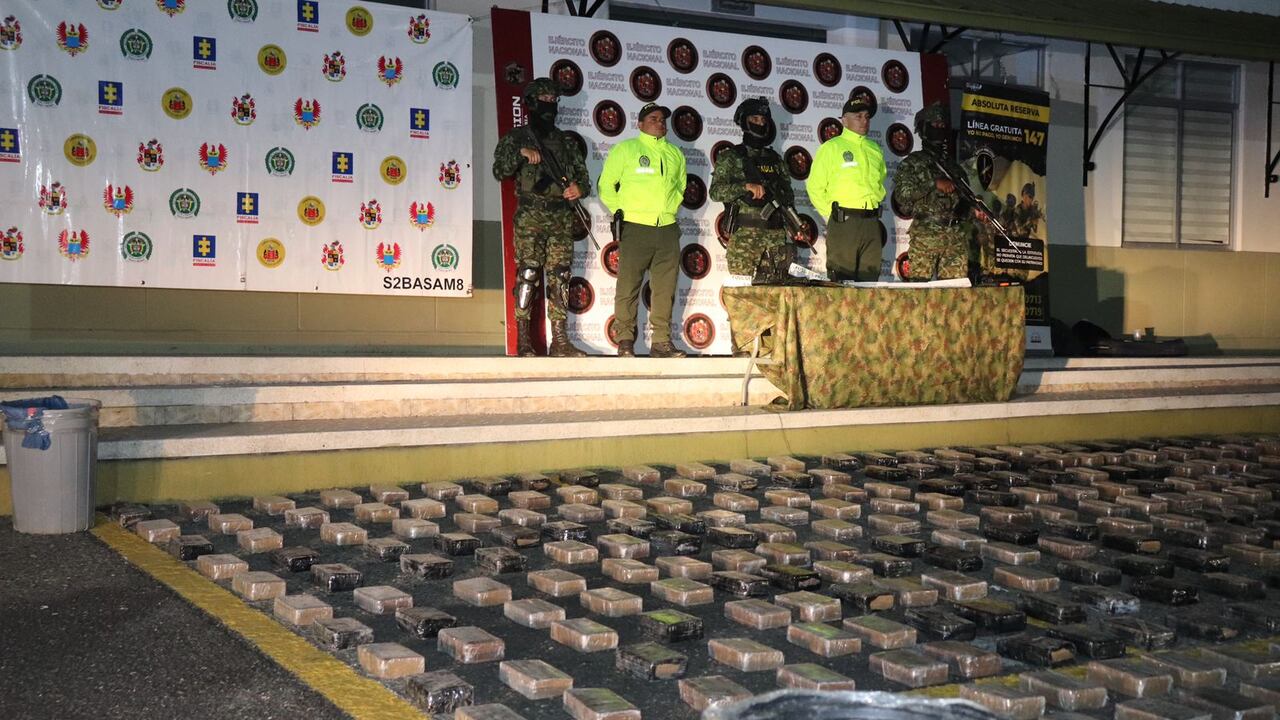 DEA, Ejército y Policía llegaron a Risaralda para dar golpe al narcotráfico; hay tres capturados y media tonelada de cocaína incautada. Archivo.