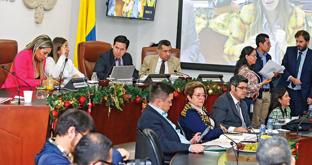  El articulado está en primer debate en la Comisión Séptima de la Cámara de Representantes, la misma que aprobó la reforma a la salud el año pasado.