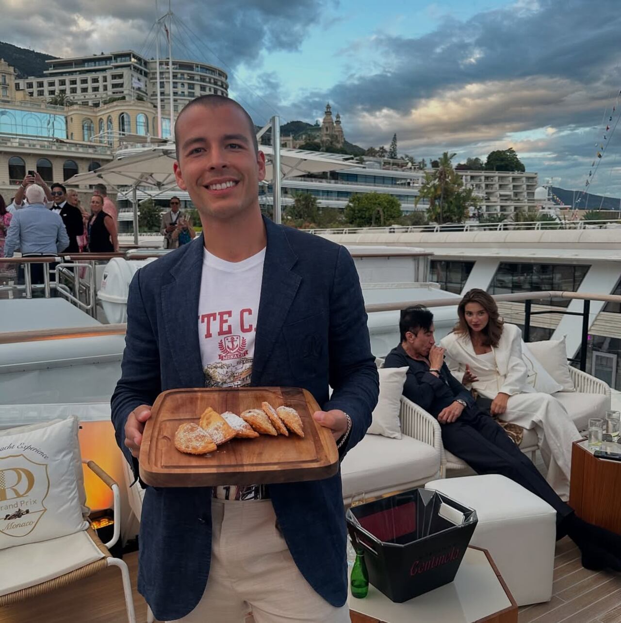 Manolo González Vergara, hijo de Sofía Vergara fundó su propia empresa y ahora vende empanadas