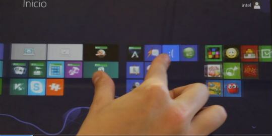 Así se maneja una pantalla táctil con Windows 8