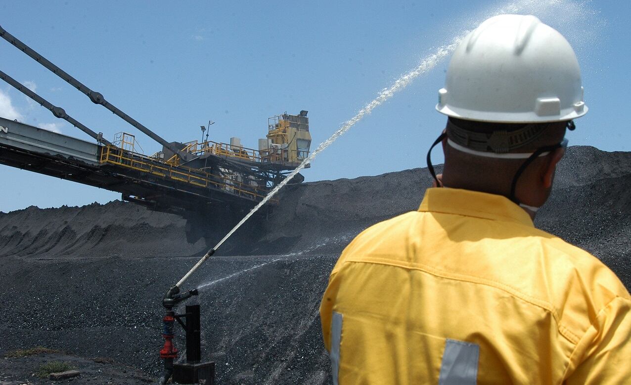 Cerrejón es un complejo en La Guajira que incluye una mina a cielo abierto, una línea férrea y un puerto de exportación. Foto: Cerrejón