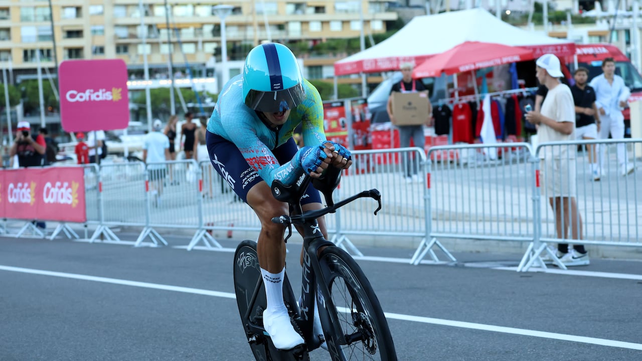 Harold Tejada, colombiano del XDS Astana Team, en la Vuelta a España 2026.