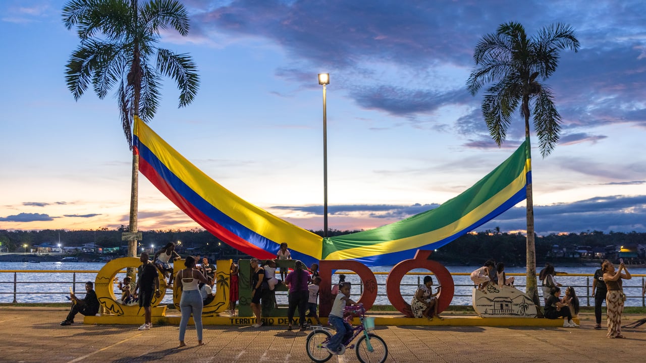“Hoy nos la jugamos por esta tierra. Activamos la marea viva, la que sube hoy con fuerza para responder a la emergencia”.