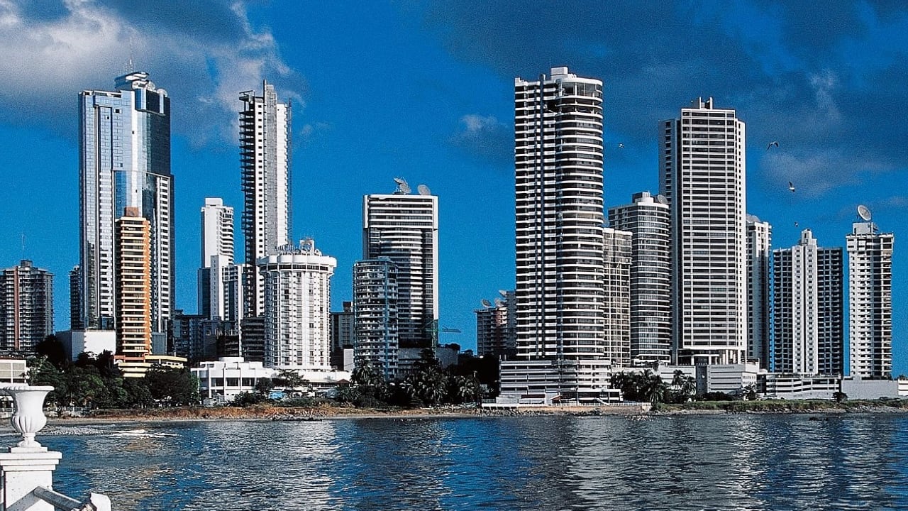 Al parecer los rascacielos de Ciudad de Panamá, hacen que tenga un aire a Miami, Estados Unidos