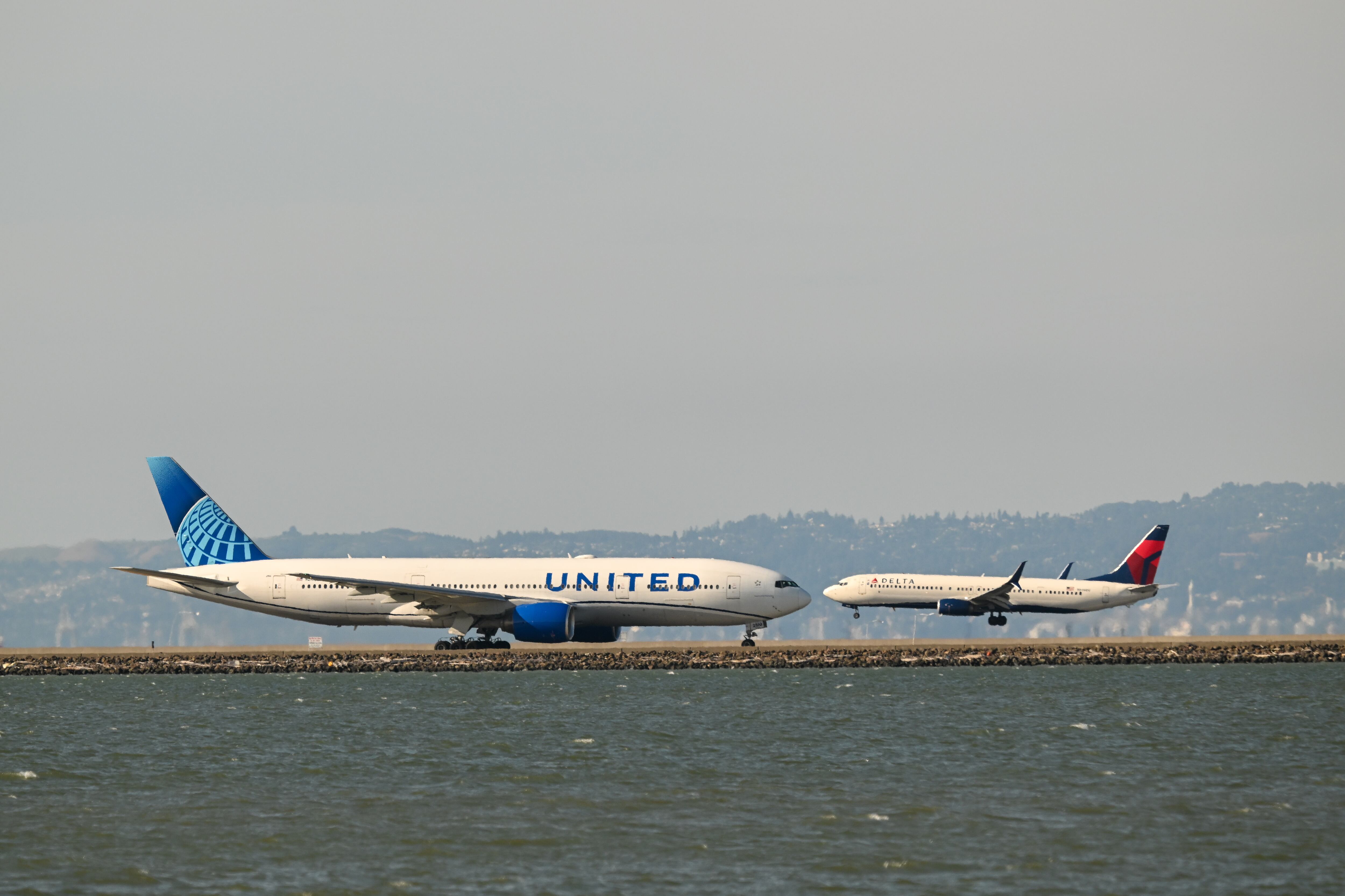 Ambas aerolíneas emitieron un comunicado explicando los hechos