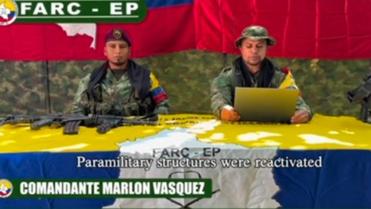 Alias Marlon aparece en un video realizado por los alzados en armas, donde critica al presidente Gustavo Petro por permitir el triunfo de Abelardo De La Espriella.