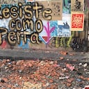 Base del pedestal del Bolívar ecuestre en el monumento a los héroes. El sitio se convirtió en una trinchera de los manifestantes al momento de enfrentarse con el ESMAD de la Policía de Bogotá.