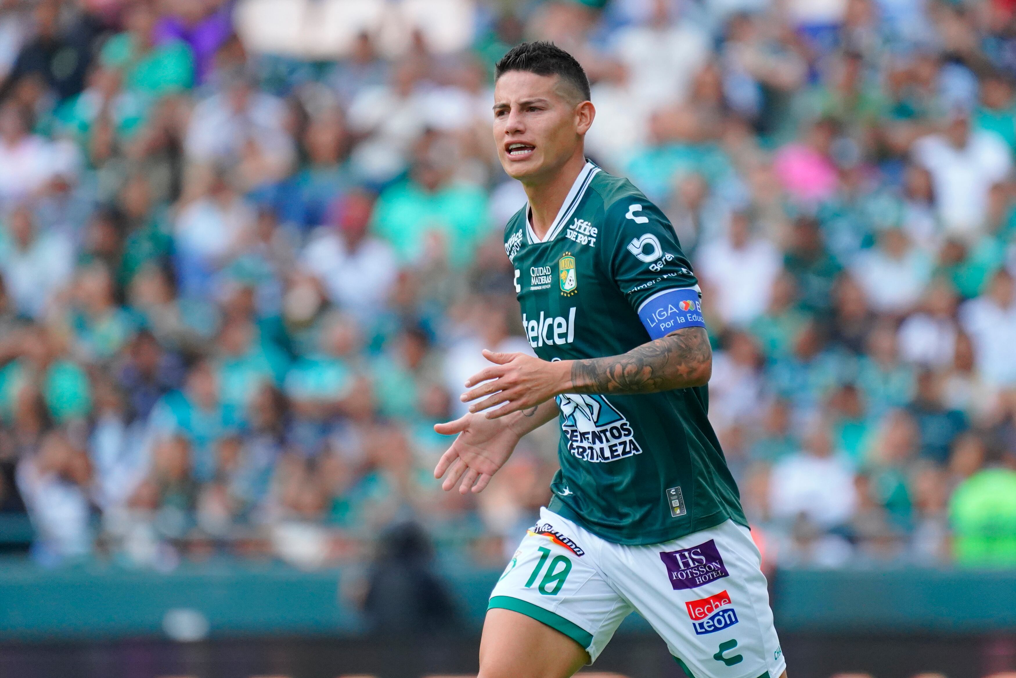 LEON, MEXICO - AUGUST 30: James Rodriguez of Leon gestures during the 7th round match between Leon and Queretaro as part of the Torneo Apertura 2025 Liga MX at Leon Stadium on August 30, 2025 in Leon, Mexico. (Photo by Luis Cano/Jam Media/Getty Images)