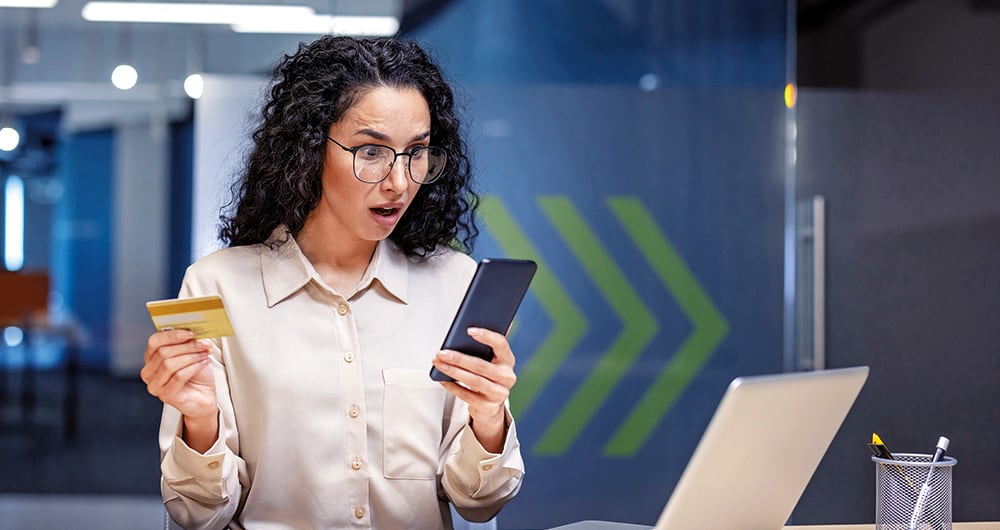 Dentro de las diferentes modalidades de robo, las más recurrentes se efectúan mediante correos electrónicos, llamadas o mensajes que simulan ser de entidades bancarias para obtener información confidencial.