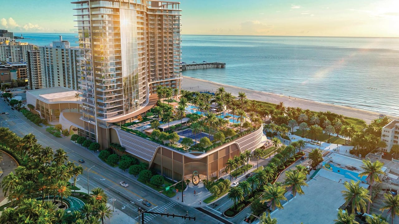 W Pompano Beach Hotel & Residences ofrece dos productos distintos que incluyen condominios tradicionales y suites tipo condohotel.