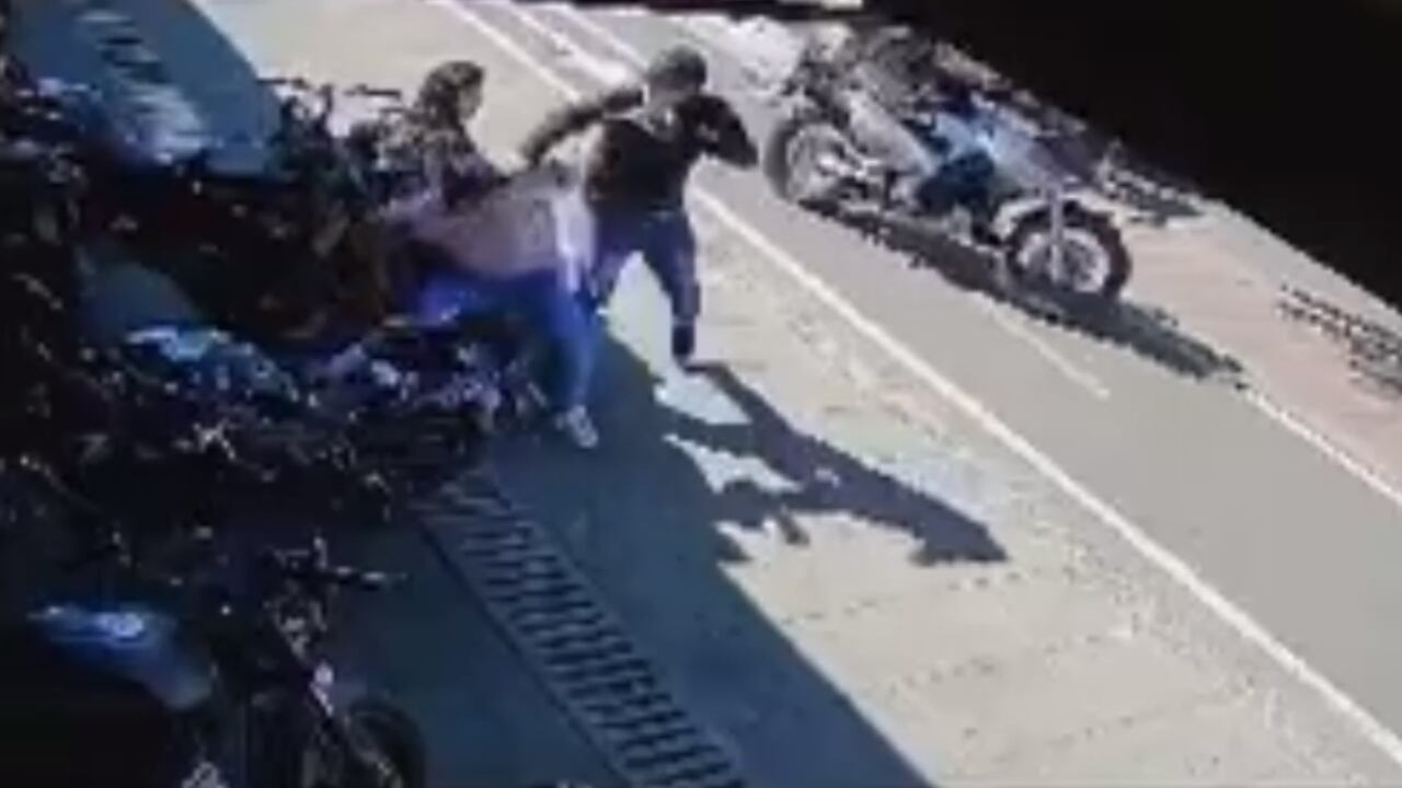 Atrapan a ladrones mientras emprendían la fuga tras asalto armado en Kennedy; así fue el ‘plan candado’ de la Policía de Bogotá