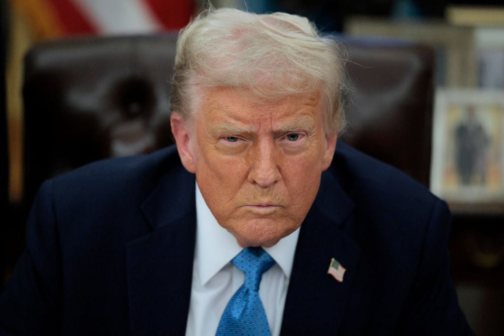 El presidente de Estados Unidos, Donald Trump, aseguró este domingo que los productos provenientes de la Unión Europea (UE) serán objeto de aranceles "muy pronto".