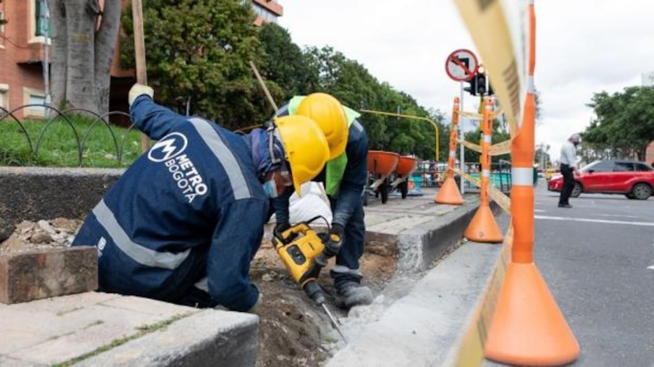 Inicia el cierre de la calzada nororiental de la calle 72, entre carreras 13 y 15, en la localidad de Chapinero, donde se construye el intercambiador vial de la primera línea del Metro de Bogotá.