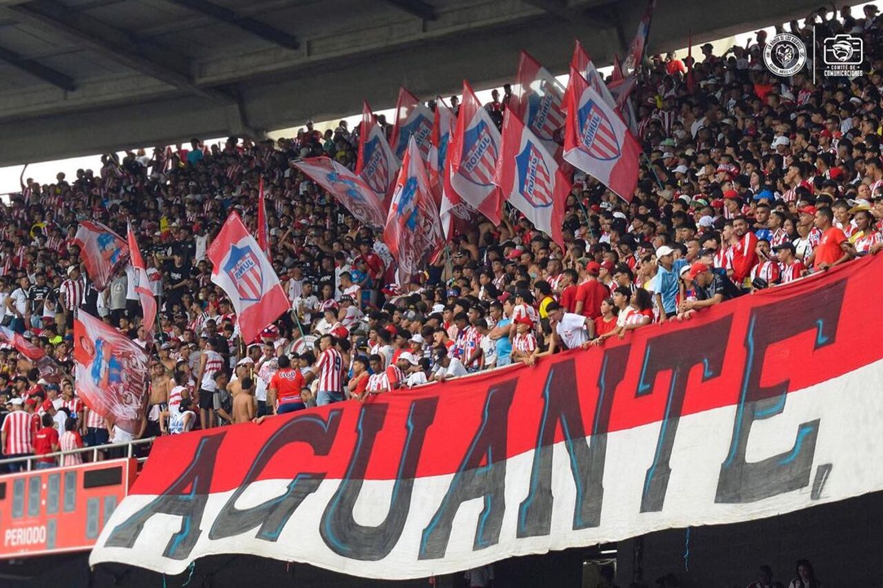 Hinchada de Junior