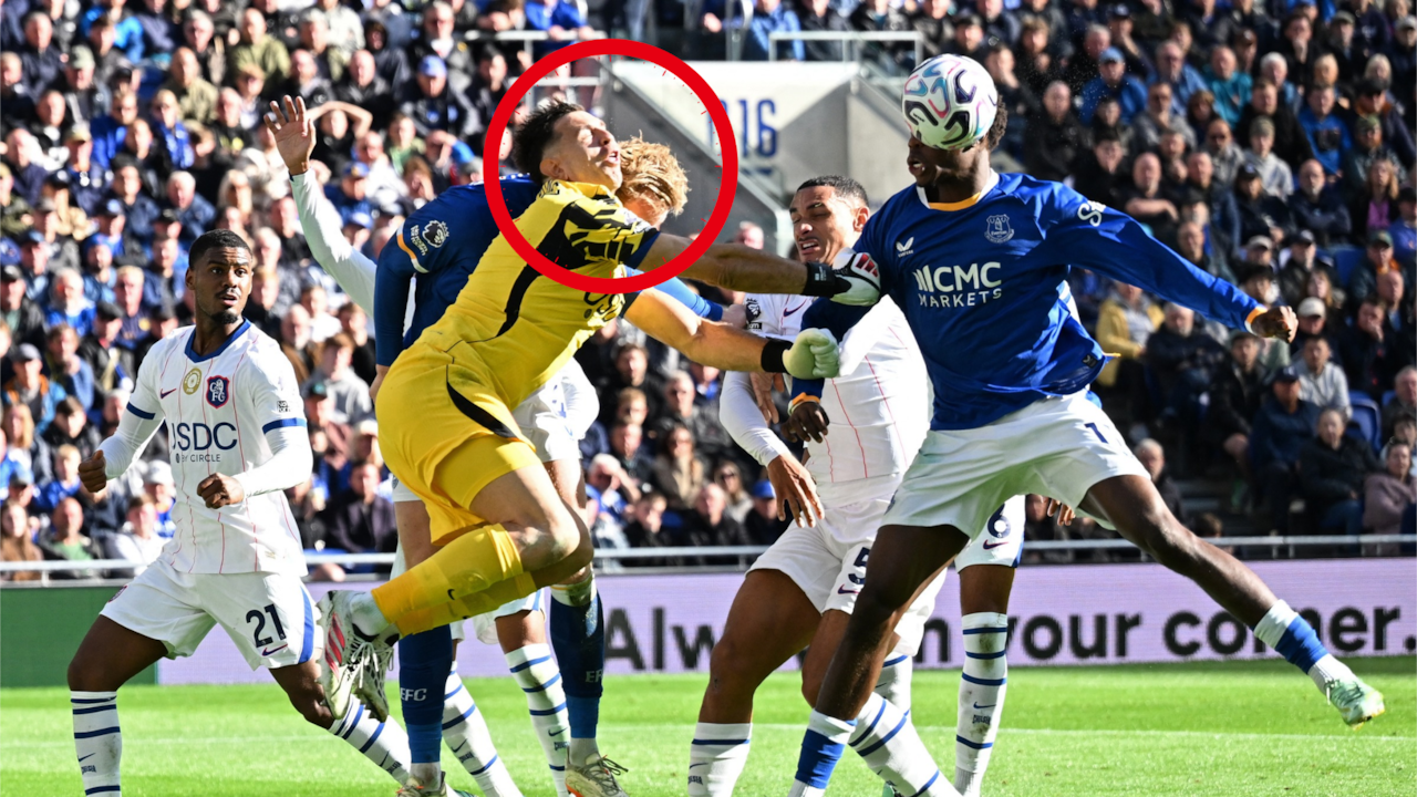 Emiliano Martínez sufre fractura mandibular tras choque en la Premier League.