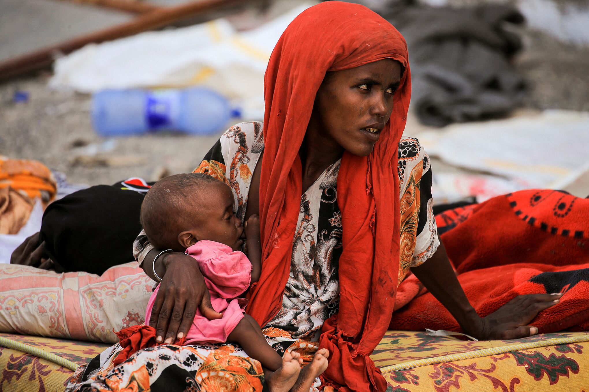 Nuevos enfrentamientos en la guerra de Etiopía desplaza a miles y acaba con las esperanzas de conversaciones de paz.