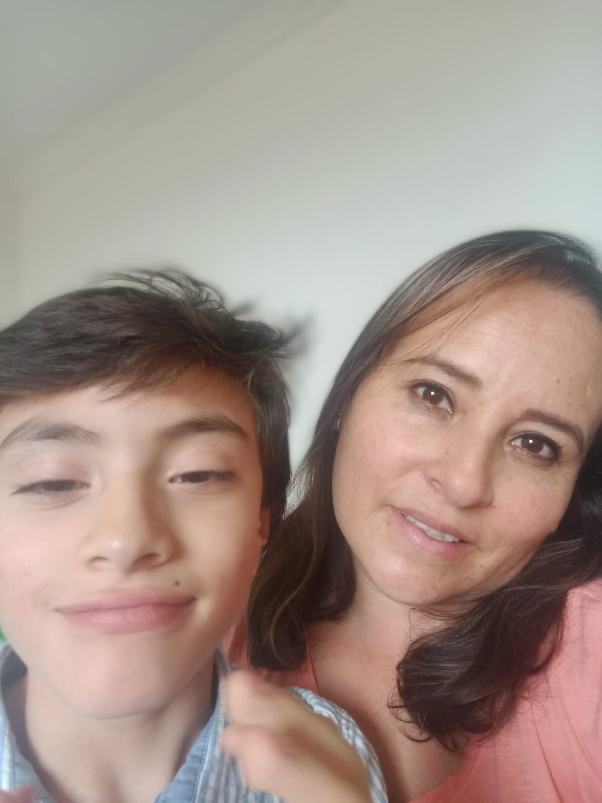 Luz Ángela y su hijo Juan Manuel