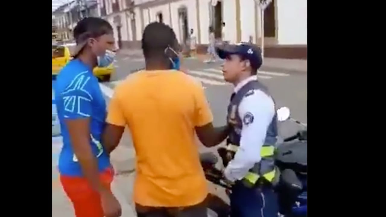 Agresión a agenda de tránsito en El Cerrito, Valle del Cauca.