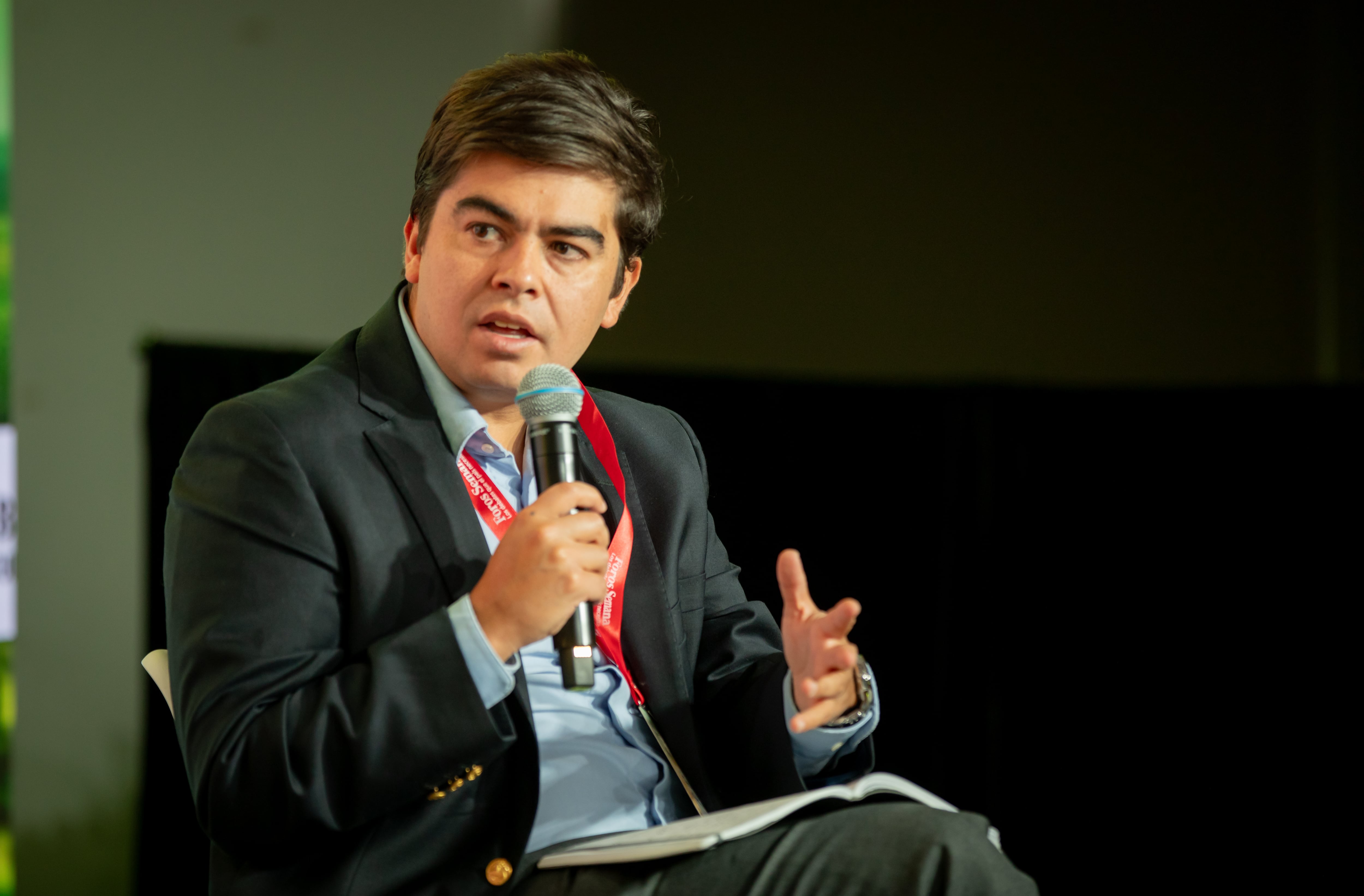 Foro Colombia Rural 2026
¿Cómo impulsar el crecimiento económico desde el campo?
30 de abril de  2026 

LOS DATOS CLAVE 

Juan José Perfetti
Consultor y asesor económico e investigador asociado de Fedesarrollo
César Pabón
Director ejecutivo de Investigaciones Económicas Corficolombiana
Modera: Laura Charry
Editora central de SEMANA