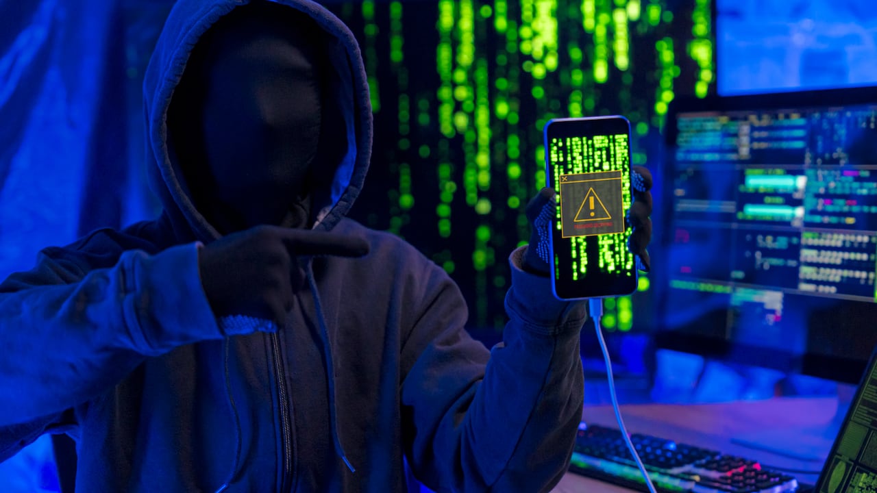 Ser espiado a través del celular puede tener graves consecuencias para el usuario.