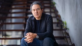 Vásquez ha recibido premios como el Alfaguara de Novela, el Simón Bolívar, el Real Academia Española, entre otros. Fue finalista del premio International Booker.