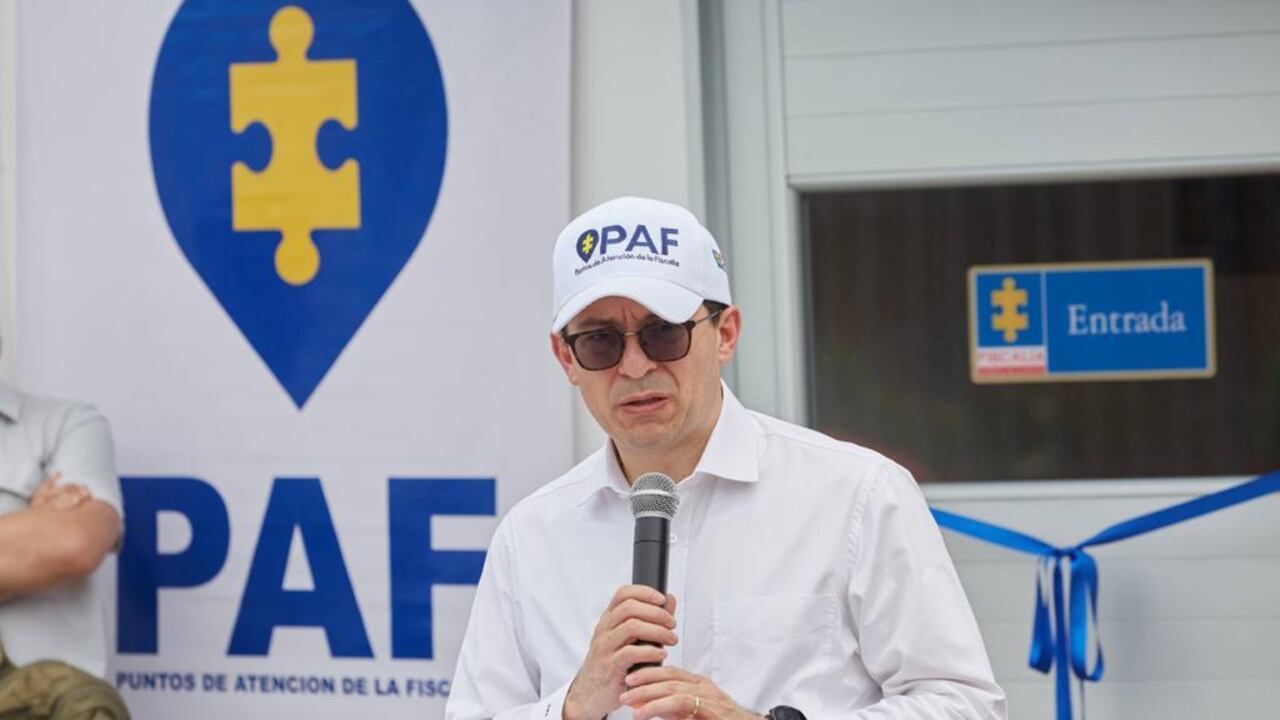 El fiscal Francisco Barbosa entregó los detalles de las investigaciones que por hechos de corrupción se adelantan en Córdoba y Sucre.