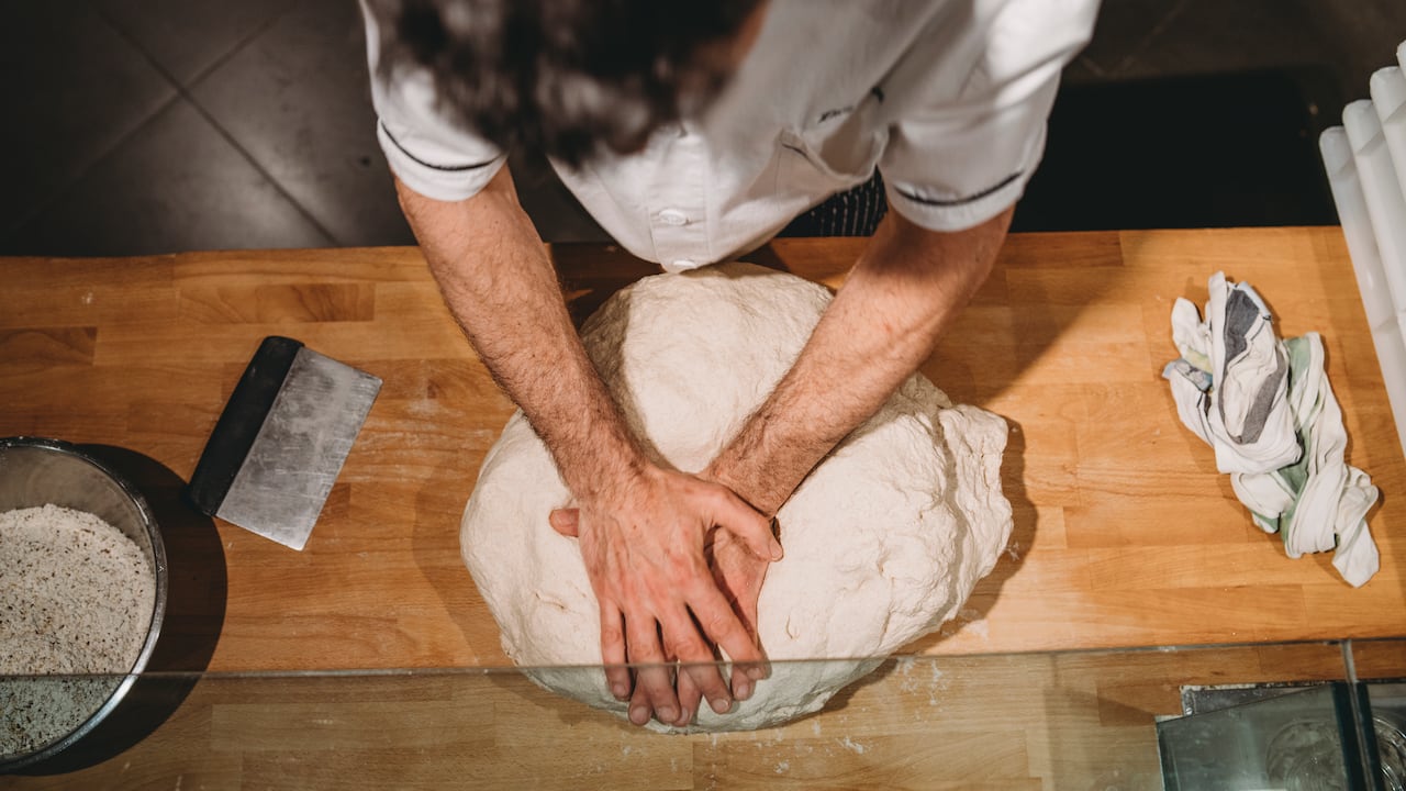 Requieren panadero y pizzero en Domino's pizza