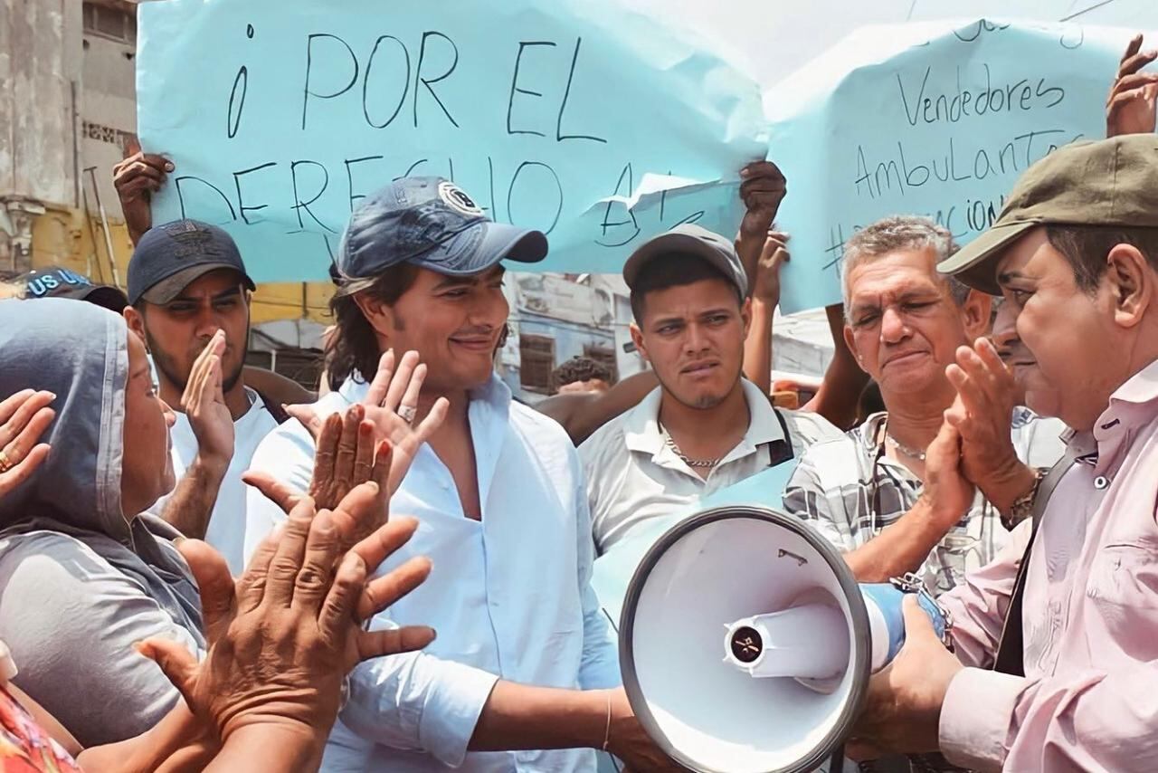 Nicolás Petro, el hijo del presidente, y su regreso a las calles del Atlántico.