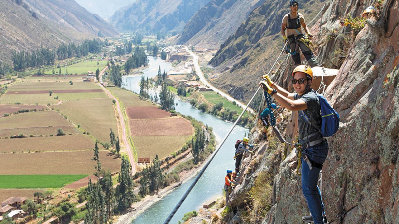 En un punto del recorrido, el 'puente colgante' parece más una cuerda floja a 250 metros del suelo