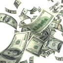 Monedas estadounidenses, $100 en varias formas y ángulos.