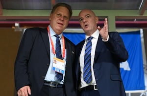 Ramón Jesurún y Gianni Infantino.