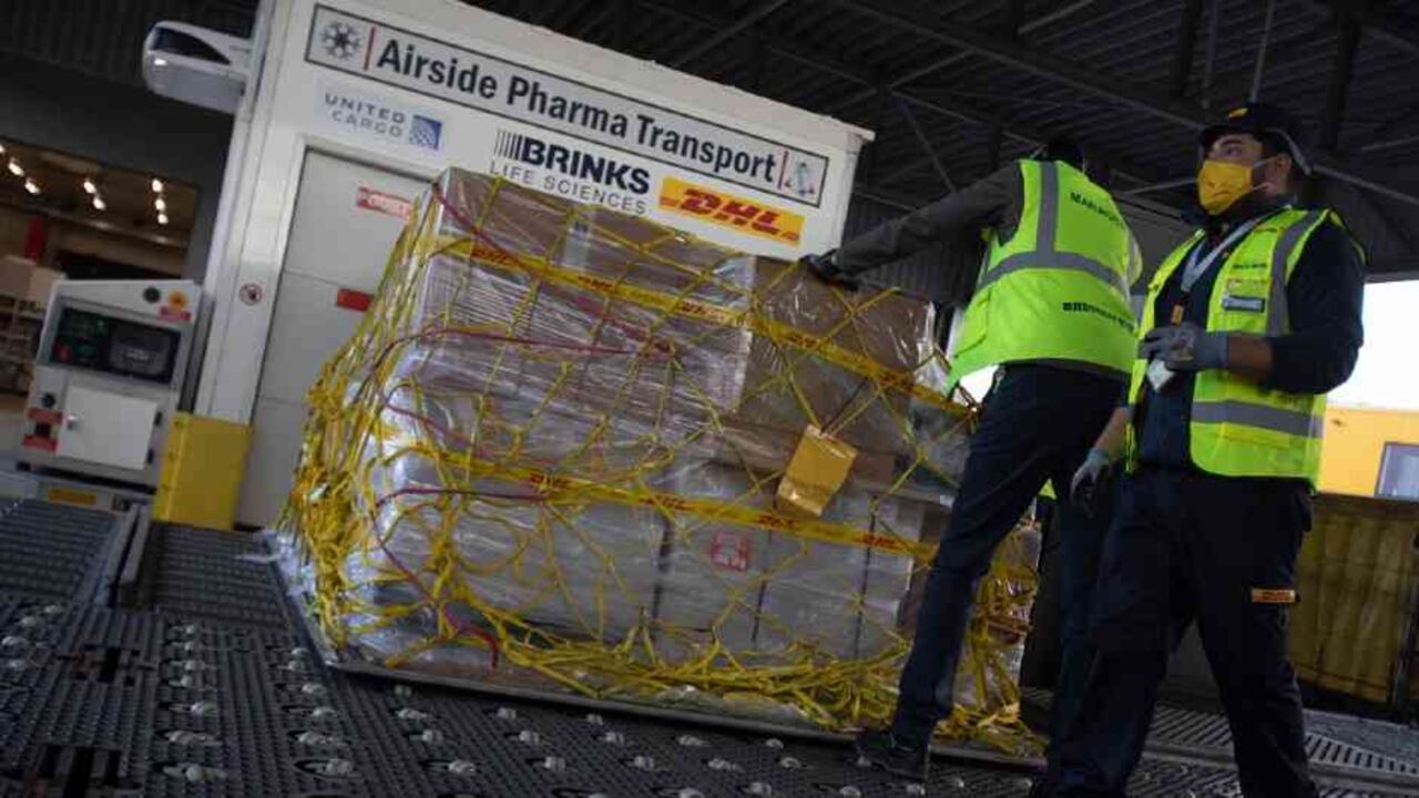 Primer cargamento de la vacuna contra el coronavirus / Foto: AP. Virginia Mayo