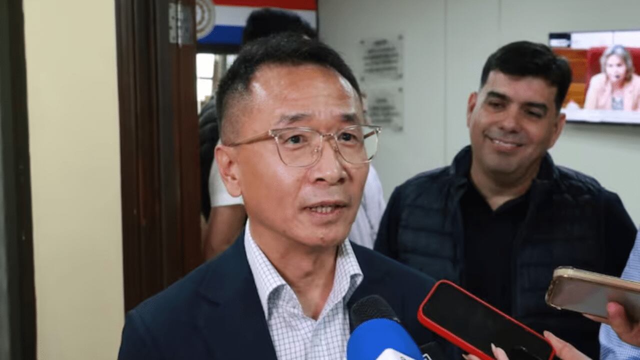 Al diplomático no se le permitió su estadía en el país